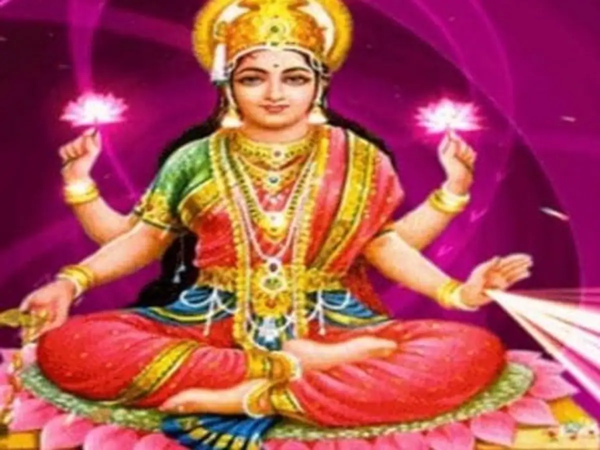 Maa Laxmi Aarti : मां लक्ष्मी की आरती, ॐ जय लक्ष्मी माता, मैया जय लक्ष्मी माता
